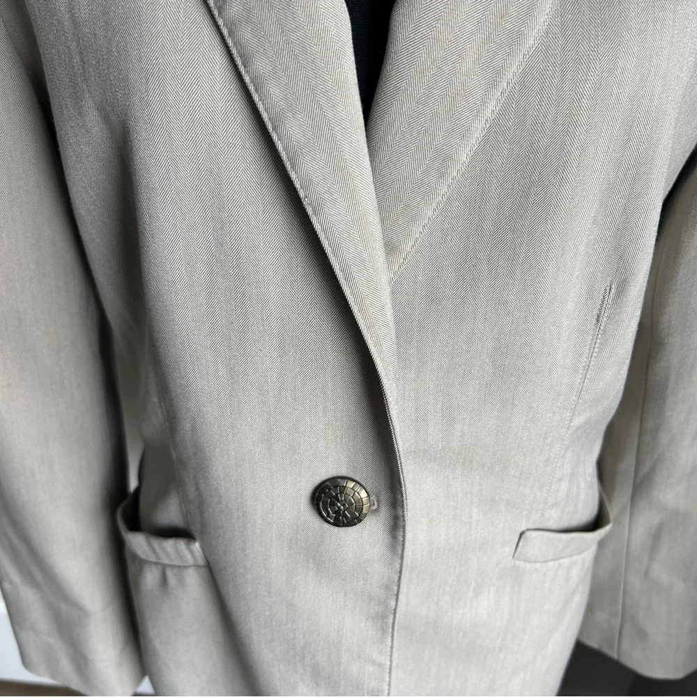 Calvin Klein Cream Blazer for Women - Picture 4 of 6